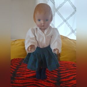 1991 Daisy Kingdom Doll